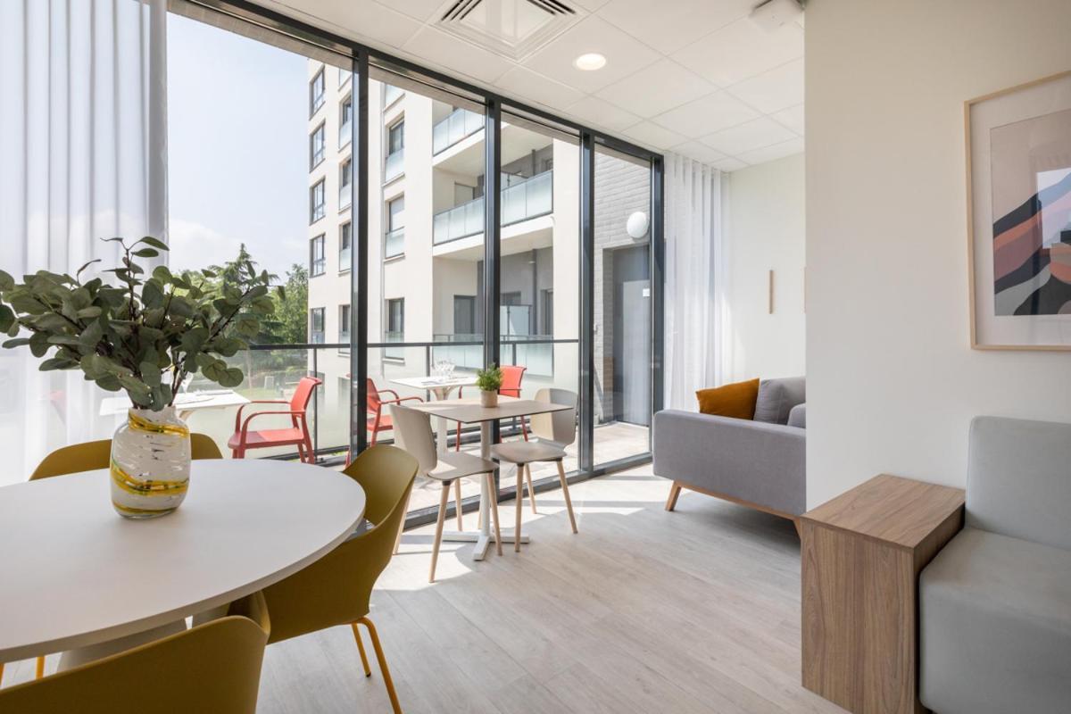Oh Activ Cergy Aparthotel Екстериор снимка